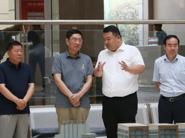 20250327132125862586 中国物流与采购结合会副会长蔡进到集团调查调研